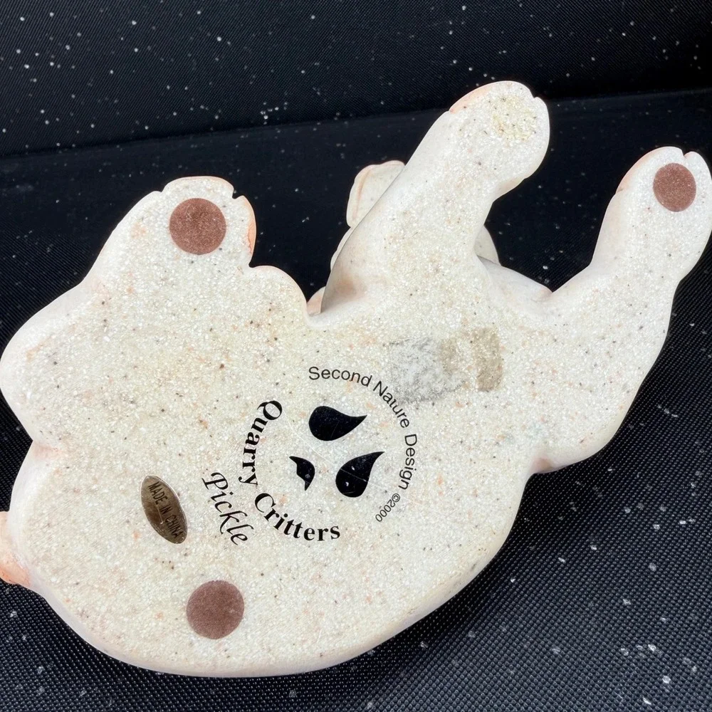 Second Nature Design Quarry Critters Pickle Pig Figurine Faux Stone‎ 2000 Figure